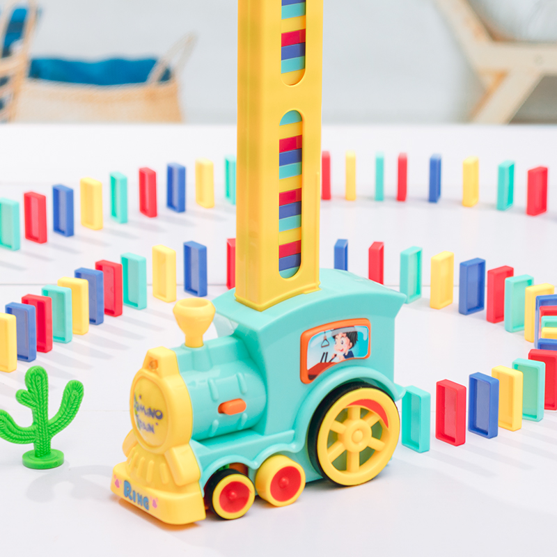 多米诺骨牌小火车电动自动投放车3-6岁儿童益智抖音网红玩具